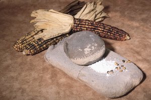 Incluye maíz molido en piedra en tu dieta como una fuente de tiamina.