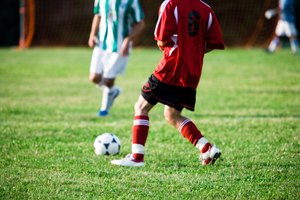 Las ligas deportivas incluyen fútbol, fútbol americano, natación, porristas, hockey, bola T, voleibol y baloncesto.