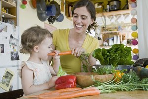 Comer una dieta rica en frutas y verduras crudas te proporciona una gran cantidad de nutrientes esenciales con relativamente pocas calorías.