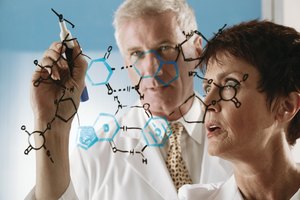 Aunque los diagramas representan comúnmente a la glucosa como una cadena, la estructura real de la misma suele ser un anillo.