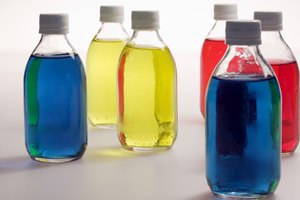 La soda dietética puede causar dolores de cabeza y otros efectos colaterales.