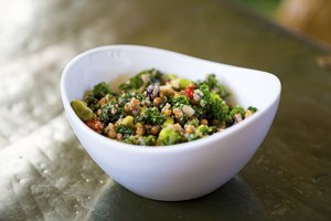 Ensalada de vegetales y quinoa