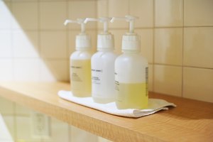 Aplica aceite para ablandar la piel..