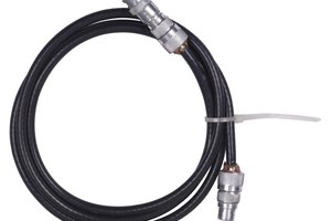 La señal pierde fuerza conforme viaja a través de un cable coaxial.