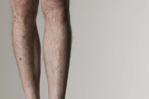 Para agrandar tus piernas, realiza sentadillas.