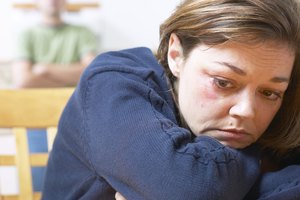 Los niños acosados a veces enfrentan problemas emocionales cuando son adultos.