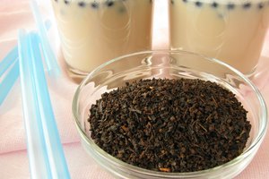 El té boba se caracteriza por tener perlas de tapioca en el fondo.