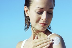 Aplícate protector solar con la frecuencia necesaria para evitar las quemaduras solares.
