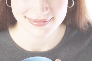 Tomar una taza de cocoa caliente te proporciona una buena cantidad de cafeína.