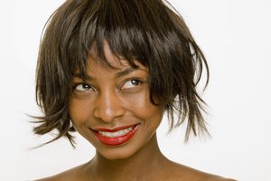 Aprende algunas alternativas para alisar el cabello.