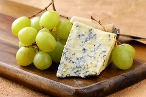 Tajada de queso azul.