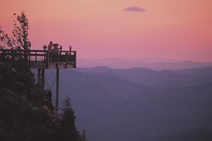 Blowing Rock en Carolina del Norte se llama así por un inmenso risco