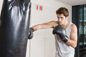 Los entrenamientos de boxeo te ayudarán a mejorar la resistencia y flexibilidad de los músculos.