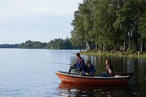 En Oshkosh puedes pescar y pasear en bote, entre otras atracciones.