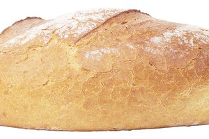 Algunos alimentos, como el pan, se fortifican con ácido fólico.