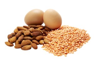 Las semillas y los frutos secos contienen grasas más saludables que los huevos.