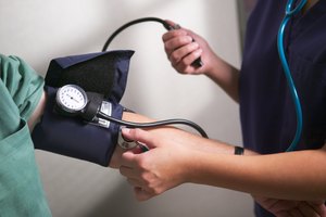 Tomar coenzima Q10 puede disminuir la presión sanguínea.
