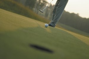 Es posible que desees probar diferentes palos para tiros cortos y saques.