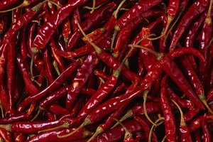 Los pimientos picantes son la fuente de la capsaicina.