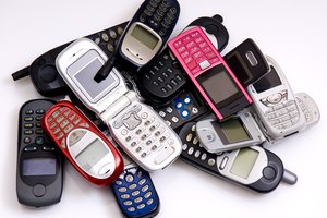 Los teléfonos GSM en un montón.