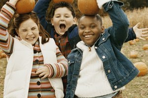 No importa si es en casa o en el exterior, los niños están seguros de disfrutar una fiesta de la cosecha