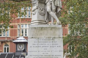 claudiodivizia/iStock/Getty Images Statue