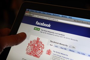 Puedes desenlazar tus páginas de Facebook de Twitter.