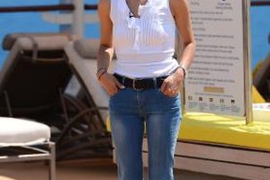 Ian Gavan/Getty Images Entertainment/Getty Images Marta Sandoval looks summery in a white sleeveless blouse and light blue jeans at the Diageo Reserve World Class Global Final in 2013.