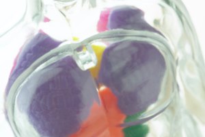 Buscar otra postura para dormir puede servir para aliviar la distensión abdominal y otras dolencias, como la apnea del sueño.