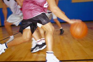Practica con la mano no dominante para darle a tu equipo ventaja.