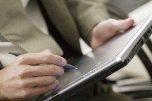 Las tabletas usan plumas especiales para dibujar gráficas.