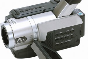 Saber utilizar una cámara de video bien significa conocer sus partes.