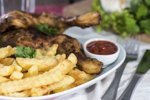 Algunas comidas bajas en carbohidratos tienen un alto contenido de grasa.