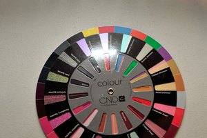 Dos colores complementarios combinados sobresalen.