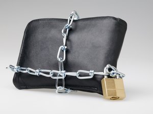 Strategies for trading during options expiration week