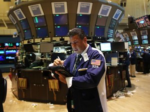 What does selling short mean in forex