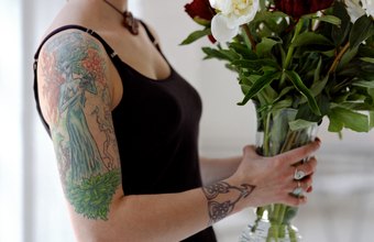 Laws on Tattoos in the Workplace | Chron.com