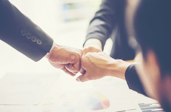 vp of operations job descriptions