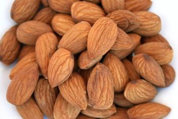 Is it safe to eat raw almonds?