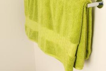 Decorative Ways to Hang Bath Towels | Home Guides | SF Gate