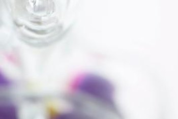 فن آوری هایمرا / AbleStock.com / گتی ایماژ سدیم کمک می کند تا سیستم عصبی شما را کنترل کند.