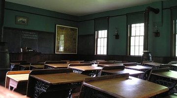 The History of School Desks