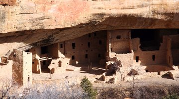 The Anasazi are known for their cliff dwellings.