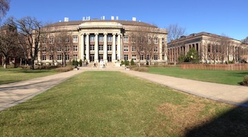 Mall panorama, from left: Ford Hall, Coffman Memorial Union, Kolthoff Hall, Smith Hall (in center of image), Walter Library, Johnston Hall, Northrop, and Morrill Hall
