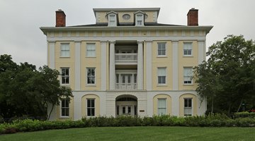 Elliott Hall, the first college building on campus, was renovated in 2000 and is Ohio's oldest collegiate Greek Revival building.[27]