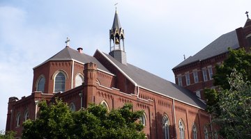The Duquesne University chapel adjoins the 