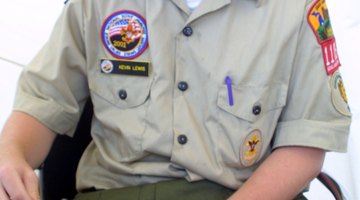 Scouts test their knot-tying skills in scouting games.
