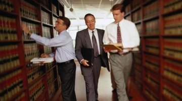 Law firm management courses help lawyers work together more efficiently.