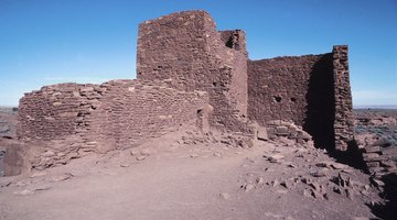 The Wupatki Pueblo had close to 100 rooms.