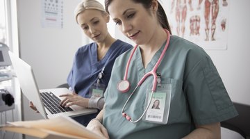 How to Write a Readmission Letter for a Nursing Program
